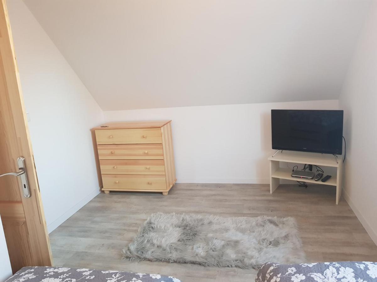 Chata Nad Rzeka Lipusz Exterior photo